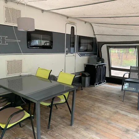 Przyczepy Kempingowe Vip - Osrodek Na Klifie Village - Hel Helska 11 Exterior photo