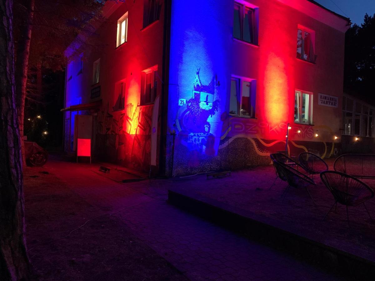 Przyczepy Kempingowe Vip - Osrodek Na Klifie Village - Helska 11 Campsite