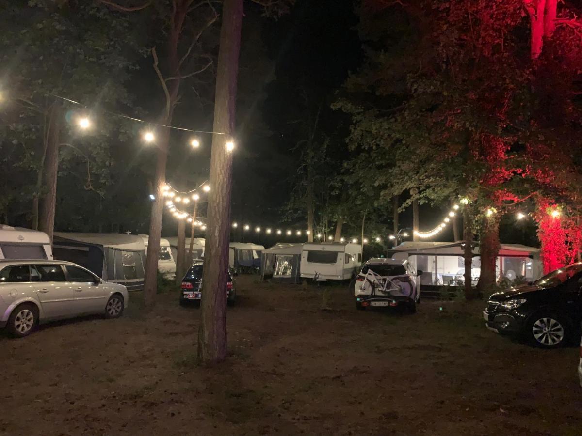 Przyczepy Kempingowe Vip - Osrodek Na Klifie Village - Helska 11 Campsite *