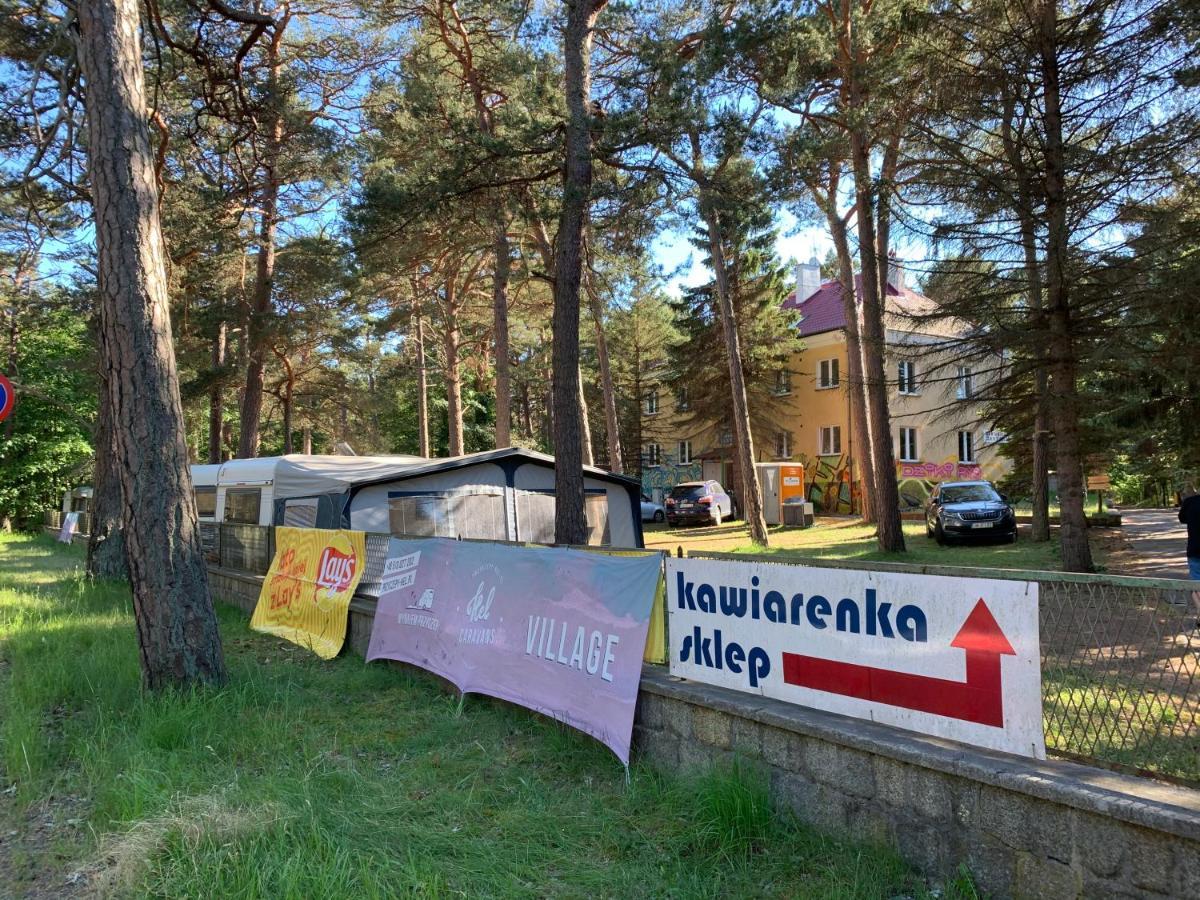 Przyczepy Kempingowe Vip - Osrodek Na Klifie Village - Helska 11 Campsite *