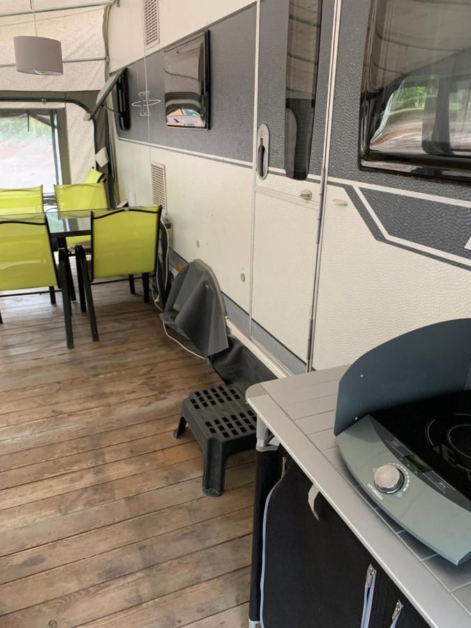 Przyczepy Kempingowe Vip - Osrodek Na Klifie Village - Helska 11 *